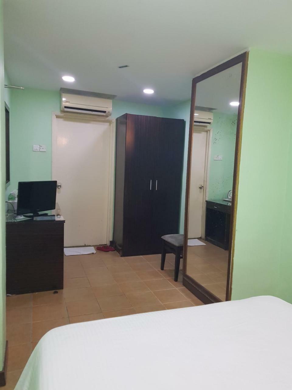 New City Hotel Kajang Buitenkant foto